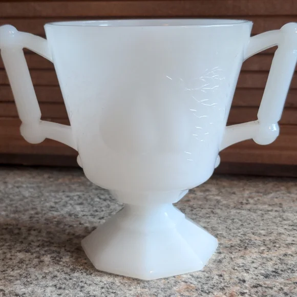 Vintage 1950s Milk Glass Open Sugar Bowl Baltimore - Picture 4 of 8